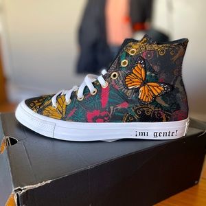 Converse Mi Gente Collection